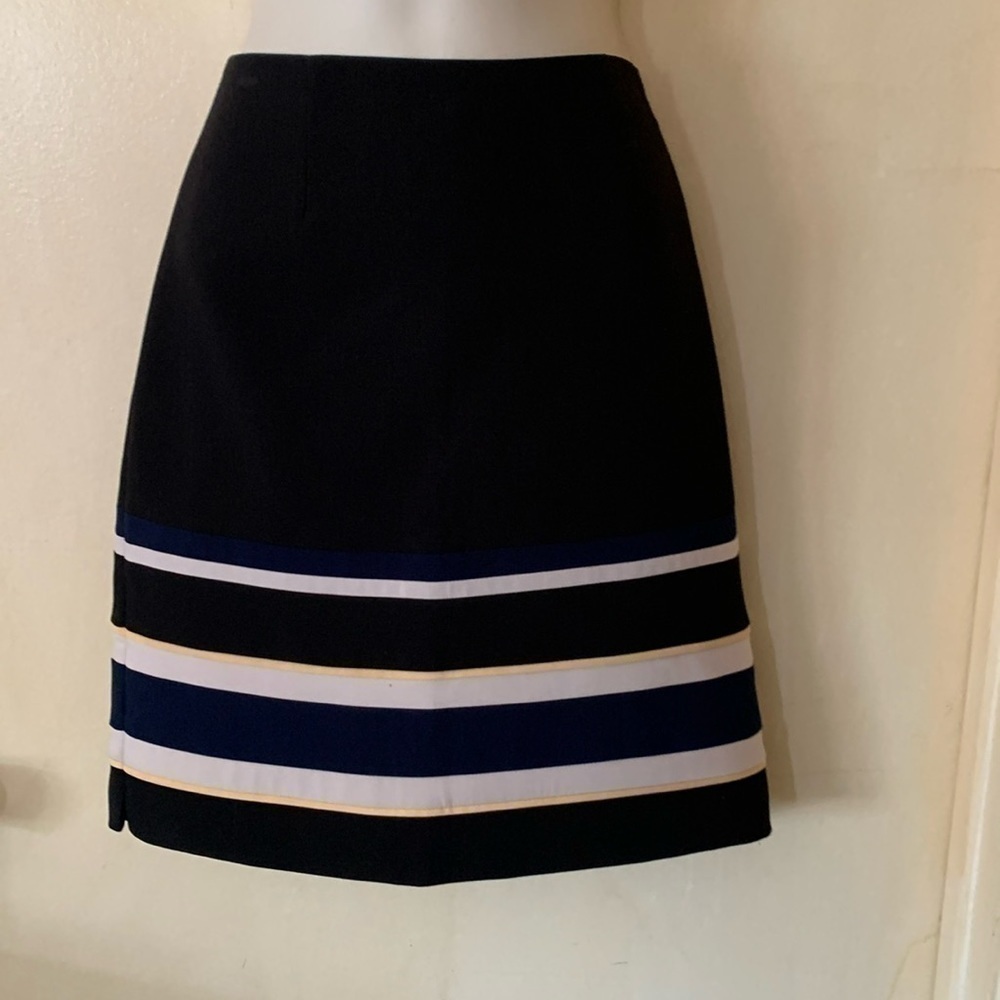 White House/Black Market black striped mini skirt size 2